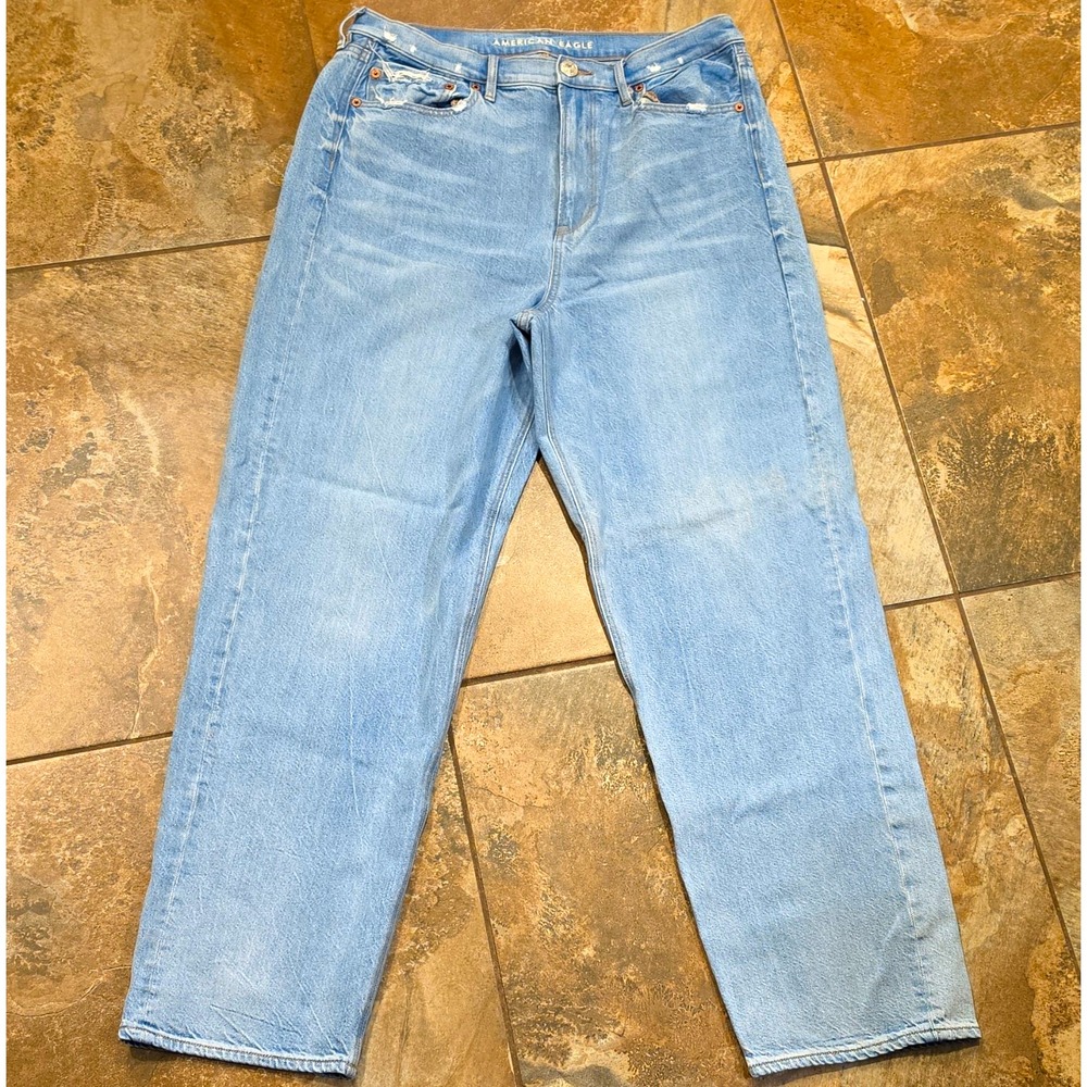 American Eagle Outfitters High Rise Light Wash Distressed Straight Jeans 14 #201